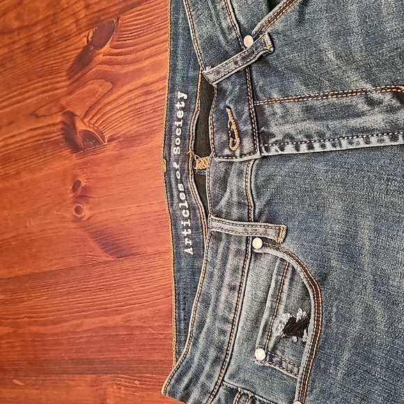Articles of Society size 27 distressed cropped jeans - Picture 3 of 6